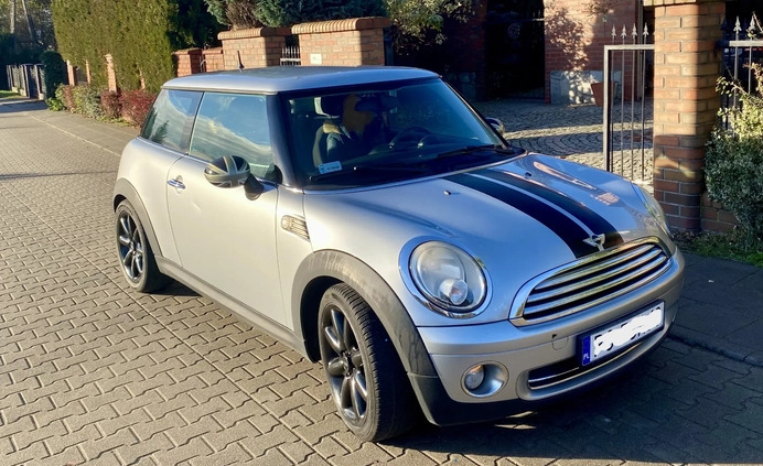MINI ONE cena 11500 przebieg: 195000, rok produkcji 2007 z Puszczykowo małe 37